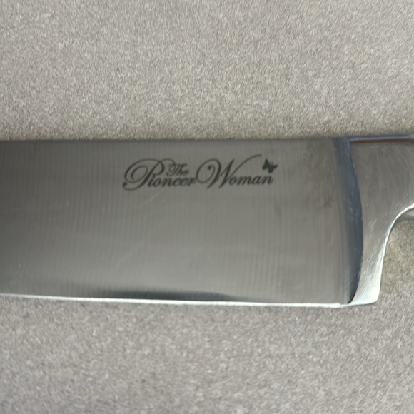 Pioneer Woman 8 in knife with Turquoise handle in good used condition - Picture 6 of 11